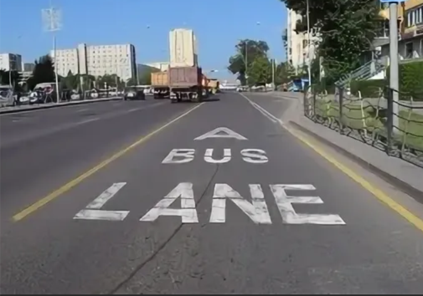 Елордада Bus Lane бойынша жол қозғалысының барлық қатысушыларына қарбалас сағаттардан тыс уақытта жүруге рұқсат беру мәселесі қарастырылуда